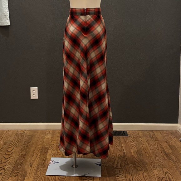 EUC. GAP - a-line/flare Maxi Skirt - Red, Black, White plaid flannel - Picture 4 of 16